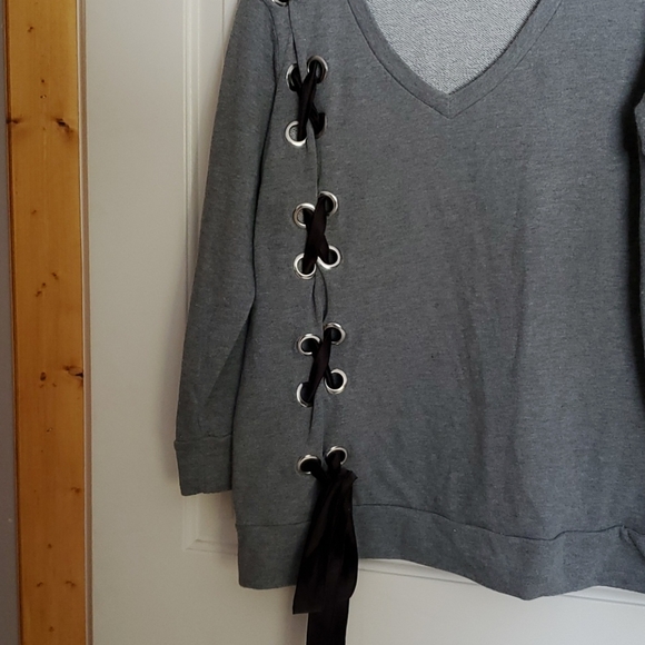 Sweater - Picture 3 of 3